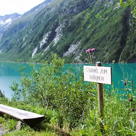 Haus Viktoria * 메이른호픈